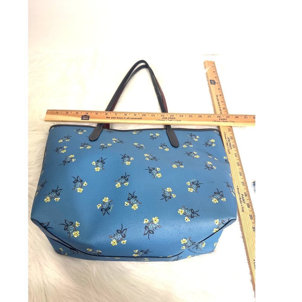 Coach City Tote Blue Multi Floral Bow Print w/ Matching Slim Wallet Set - Picture 9 of 12